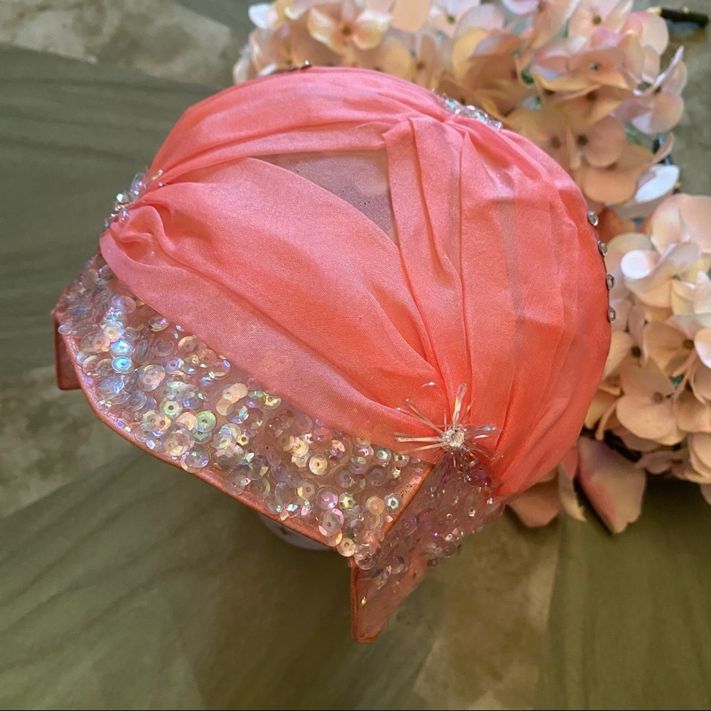 Vintage 1950s fascinator hat